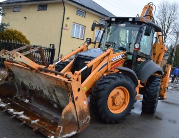 Экскаватор-погрузчик CASE 695 Super R